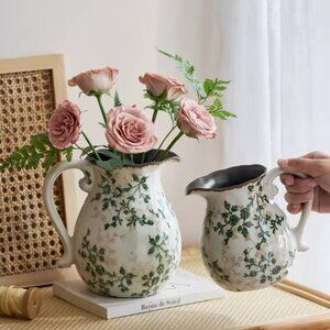 Minimal Modern Vase – Soft Cream Finish